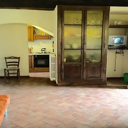 Vista Del Mondo - Sleeps 12 Castel San Felice
