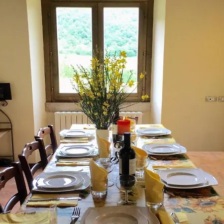 Vista Del Mondo - Sleeps 12 Villa *